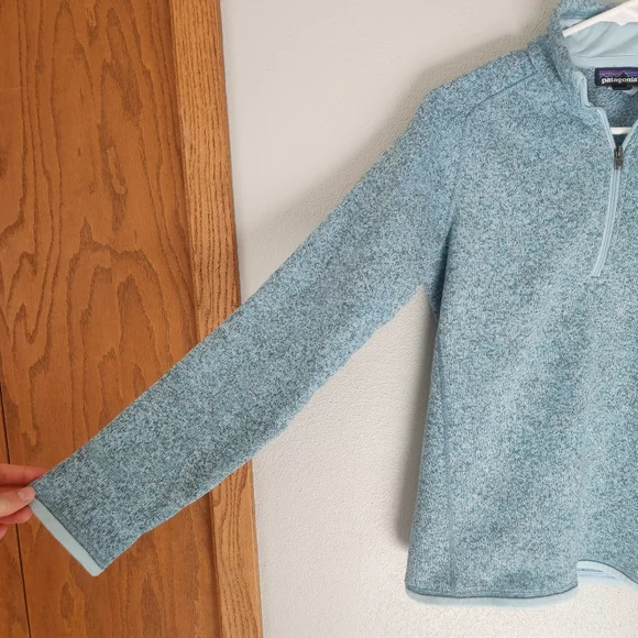 Patagonia Quarter-Zip Jacket - Picture 2 of 10